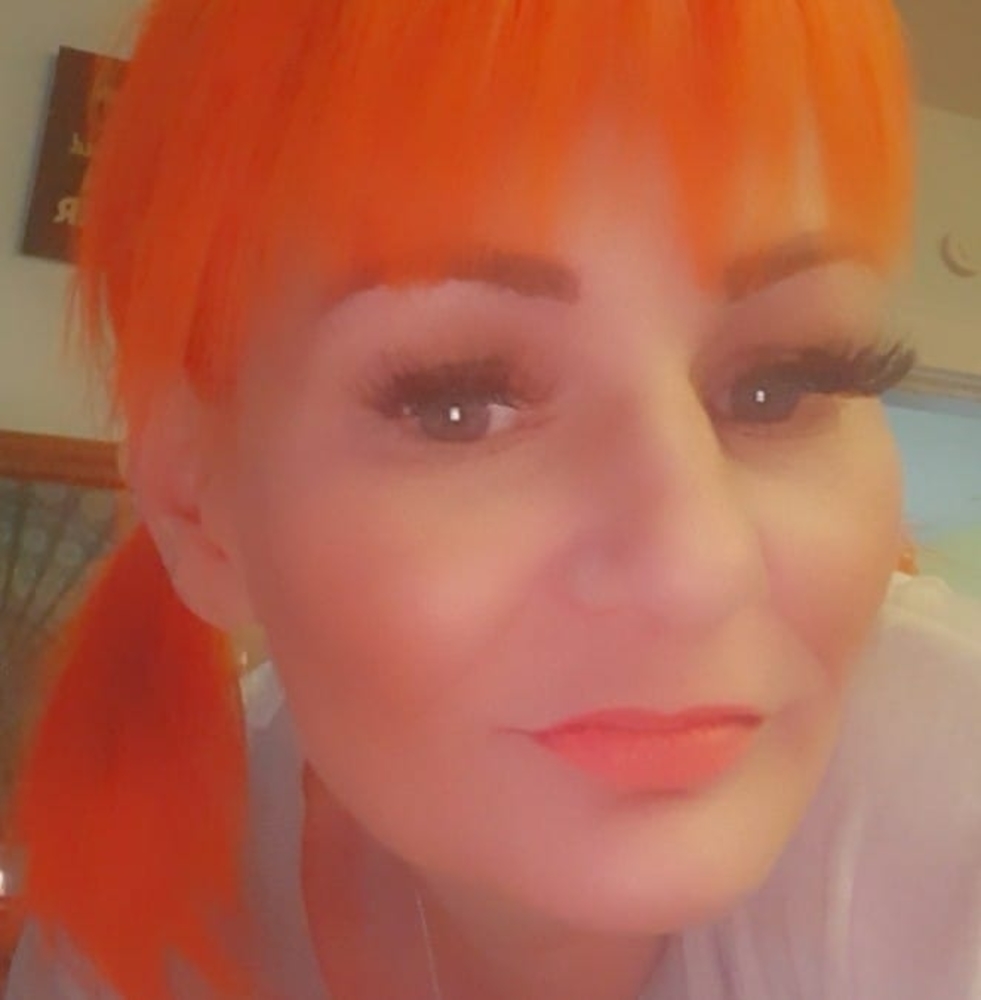 Meet your Posher, Brenda